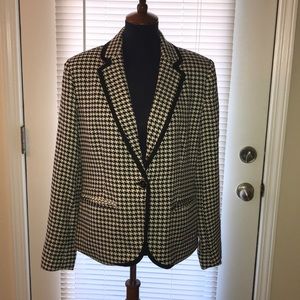 Black & White Houndstooth Blazer